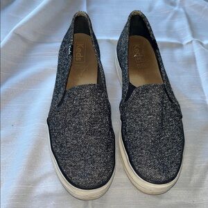 Keds Women's Black and Gray Slip-On Sneakers